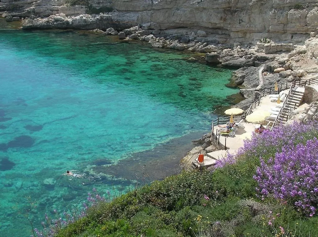 Nergis Hotel Karaburun  0*, Karaburun (Izmir)
